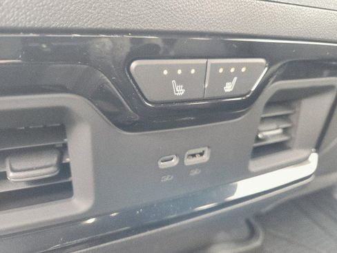 New 2026 Chevrolet Silverado 1500 ZR2 image 27