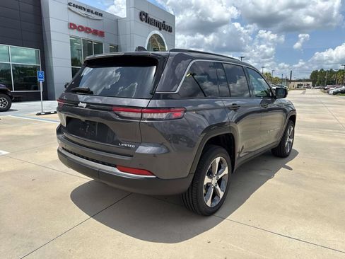 New 2026 Jeep Grand Cherokee Limited RWD image 7