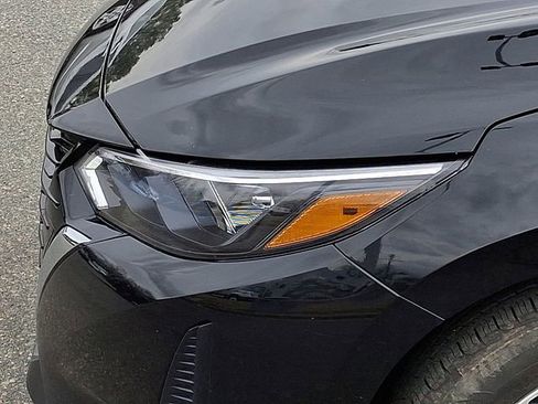 Used 2024 Nissan Sentra SV image 25