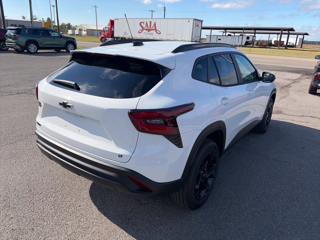 New 2026 Chevrolet Trax LT w/ Driver Confidence Package FWD image 6