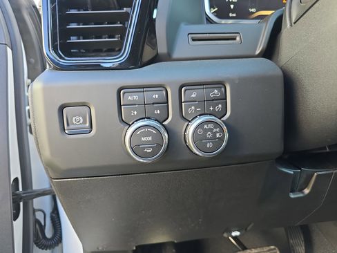 New 2026 GMC Sierra 2500 AT4 image 21