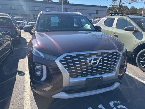 Used 2021 Hyundai Palisade SEL w/ Premium Package image 2