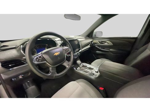 Used 2023 Chevrolet Traverse LT AWD/4WD image 11