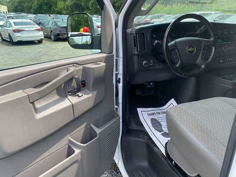 Used 2020 Chevrolet Express 2500 LS w/ Driver Convenience Package image 10