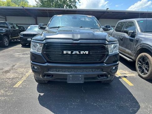 Used 2020 RAM 1500 4x4 Crew Cab image 15