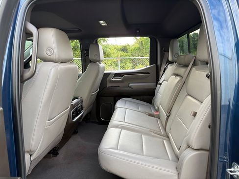 Used 2023 GMC Sierra 1500 SLT w/ SLT Premium Package AWD/4WD image 21