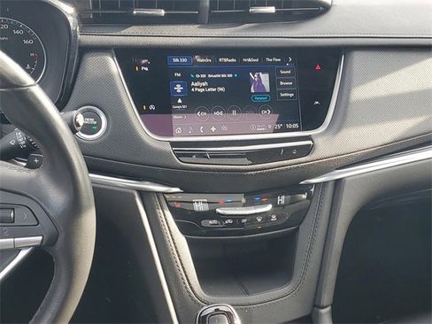 Certified 2024 Cadillac XT6 Luxury w/ LPO, Floor Liner Package image 31