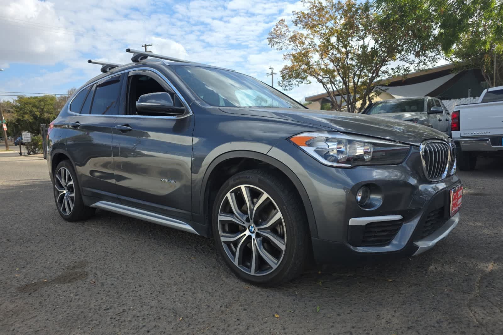 Used 2017 BMW X1 xDrive28i AWD/4WD image 10