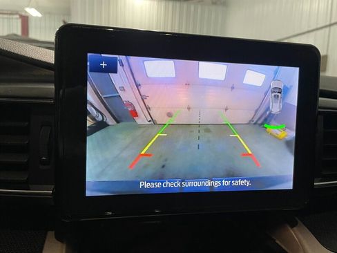 Used 2022 Ford Explorer 4WD w/ Class IV Trailer Tow Package image 17