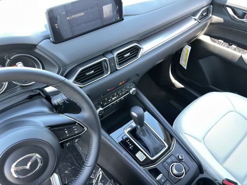New 2025 MAZDA CX-5 AWD 2.5 S w/ Preferred Package image 28