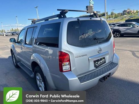 Used 2012 Nissan Pathfinder SV AWD/4WD image 6
