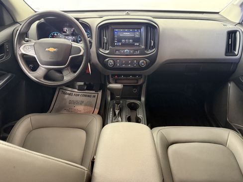 Used 2020 Chevrolet Colorado W/T w/ WT Convenience Package RWD image 10