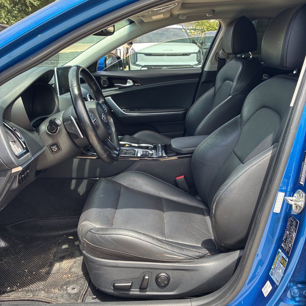 Used 2018 Kia Stinger Premium RWD image 9