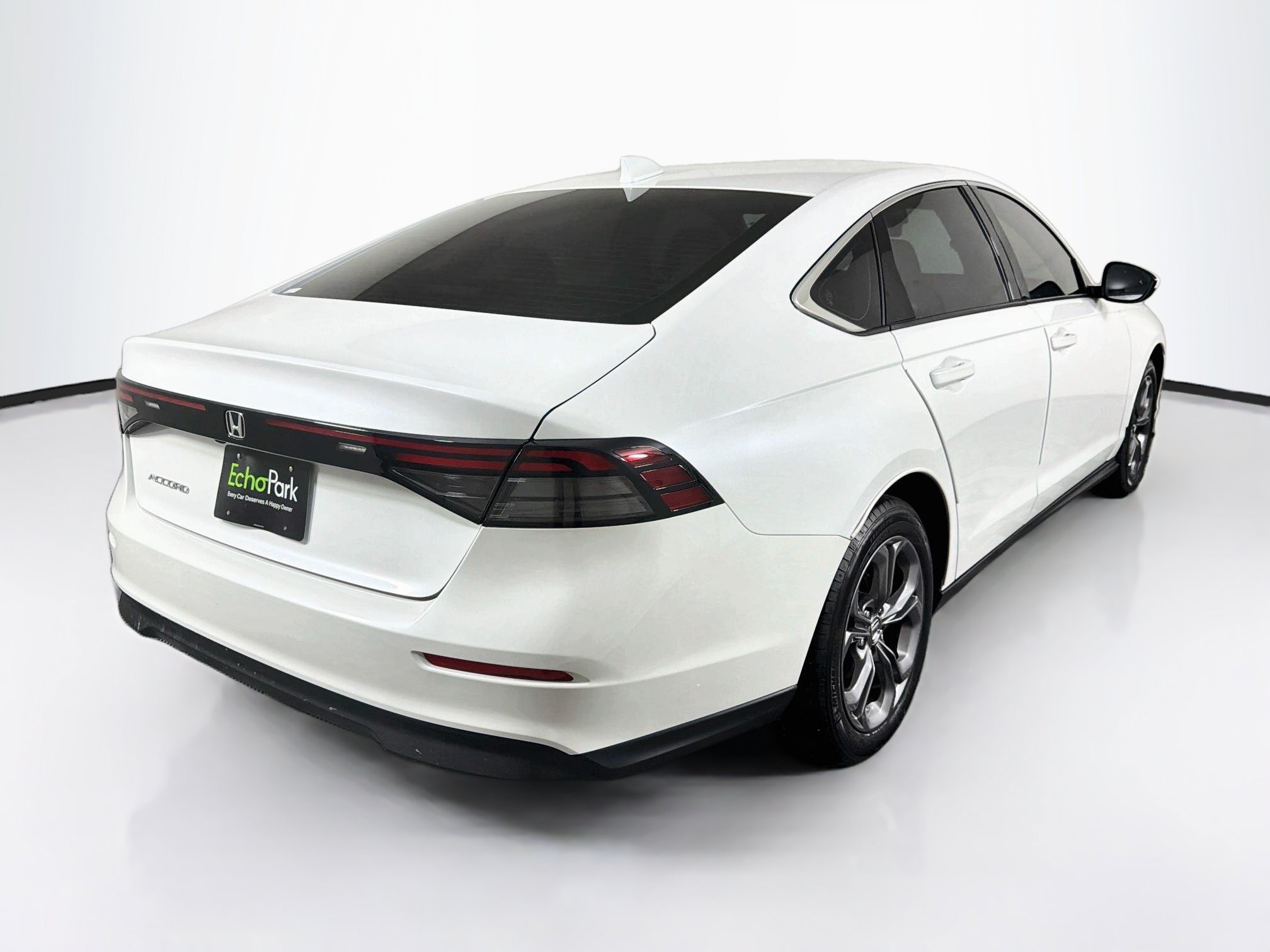 Used 2023 Honda Accord EX image 9