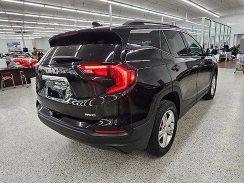 Used 2019 GMC Terrain SLE w/ Driver Convenience Package AWD/4WD image 4