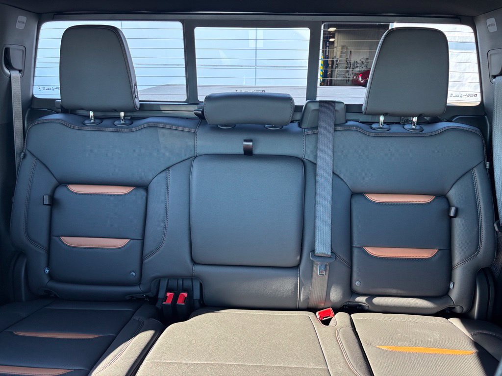 Used 2026 GMC Sierra 1500 AT4 w/ AT4 Premium Package AWD/4WD image 27
