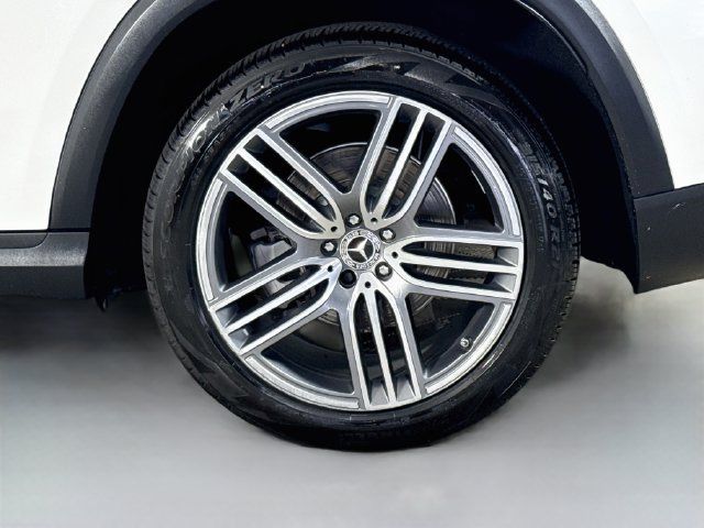 Used 2023 Mercedes-Benz GLS 450 4MATIC image 36