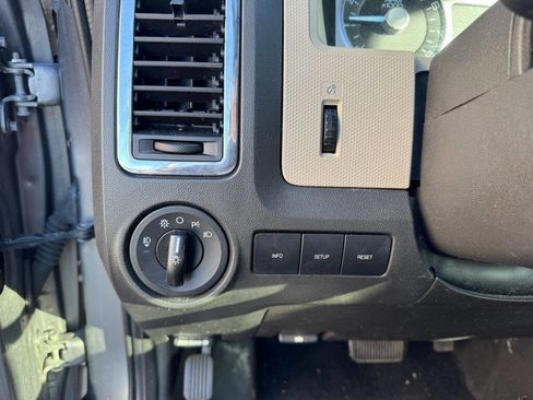 Used 2010 Mercury Mariner 4WD image 13