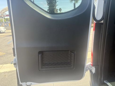 Used 2025 Mercedes-Benz Sprinter 2500 image 11