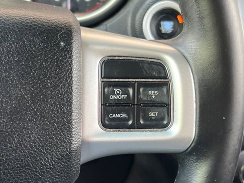 Used 2018 Dodge Journey SE w/ Connectivity Group FWD image 26
