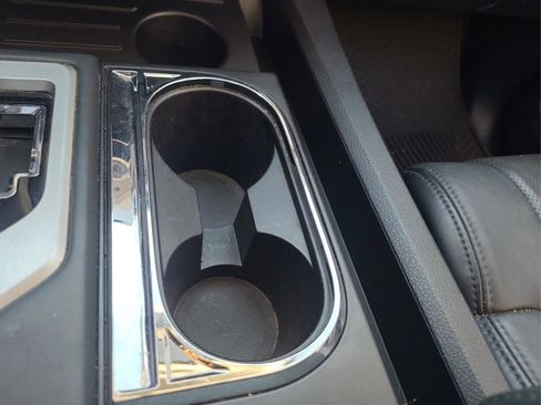 Used 2014 Toyota Tundra Platinum image 17