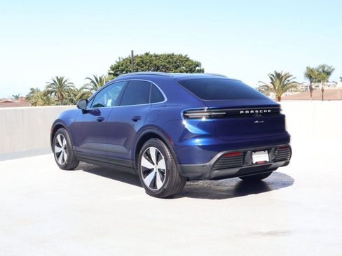 Certified 2025 Porsche Macan Electric RWD image 3