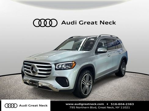 Used 2025 Mercedes-Benz GLS 450 4MATIC image 1