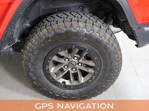 Used 2025 Jeep Wrangler Rubicon AWD/4WD image 15