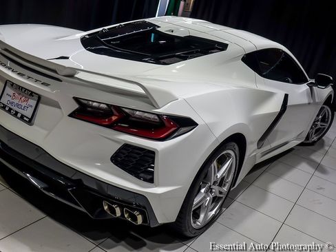 Used 2020 Chevrolet Corvette Stingray Preferred Cpe w/ 2LT Preferred Equipment Group RWD image 8