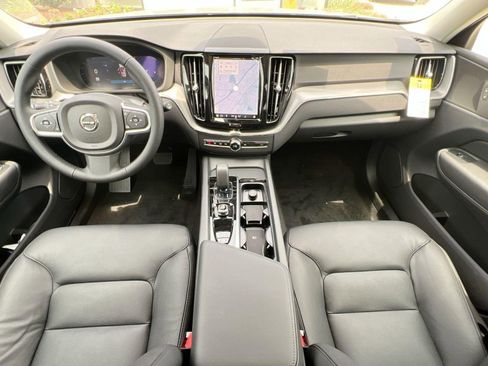 New 2025 Volvo XC60 B5 Core w/ Climate Package image 23