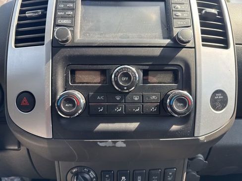 Used 2016 Nissan Frontier PRO-4X w/ Pro-4x Luxury Package image 27