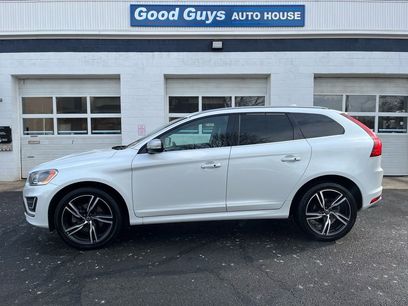 Used 2017 Volvo XC60 T6 R-Design w/ Climate Package