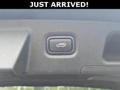 Used 2023 Hyundai Santa Fe SEL image 8