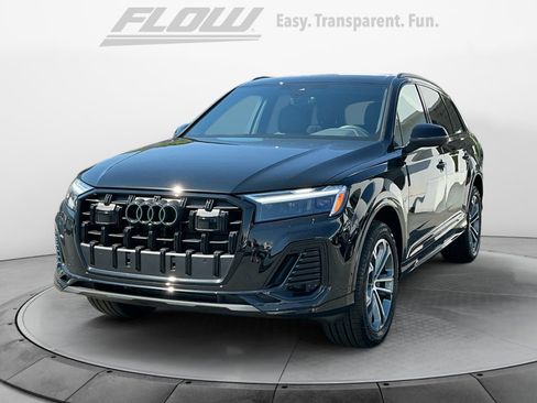 Used 2025 Audi Q7 2.0T Premium w/ Convenience Plus Package AWD/4WD image 4