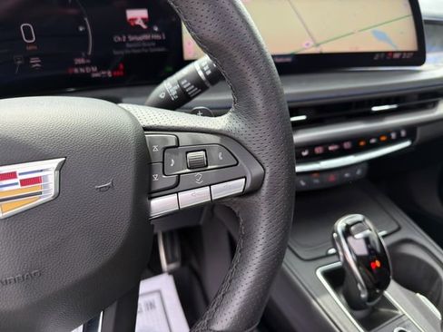 Used 2025 Cadillac XT4 Sport w/ Cold Weather Package image 35