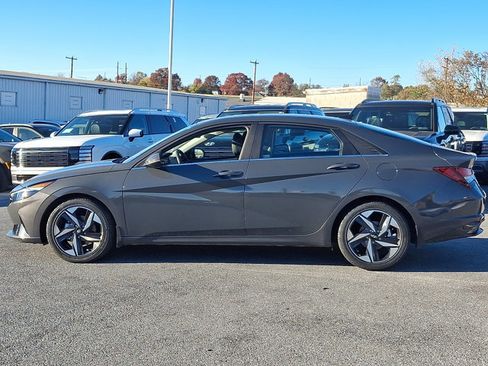 Certified 2023 Hyundai Elantra Limited image 7