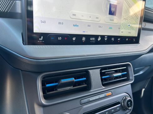 New 2025 Ford Maverick Lobo image 32