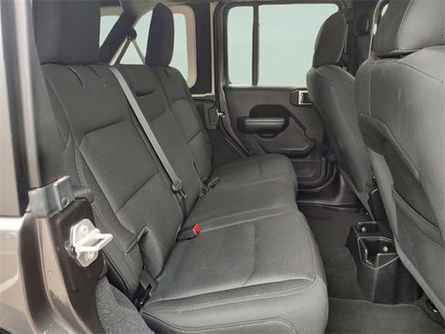 Certified 2020 Jeep Wrangler Unlimited Sport image 32