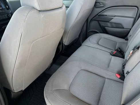 Used 2021 Chevrolet Colorado W/T w/ WT Convenience Package RWD image 11
