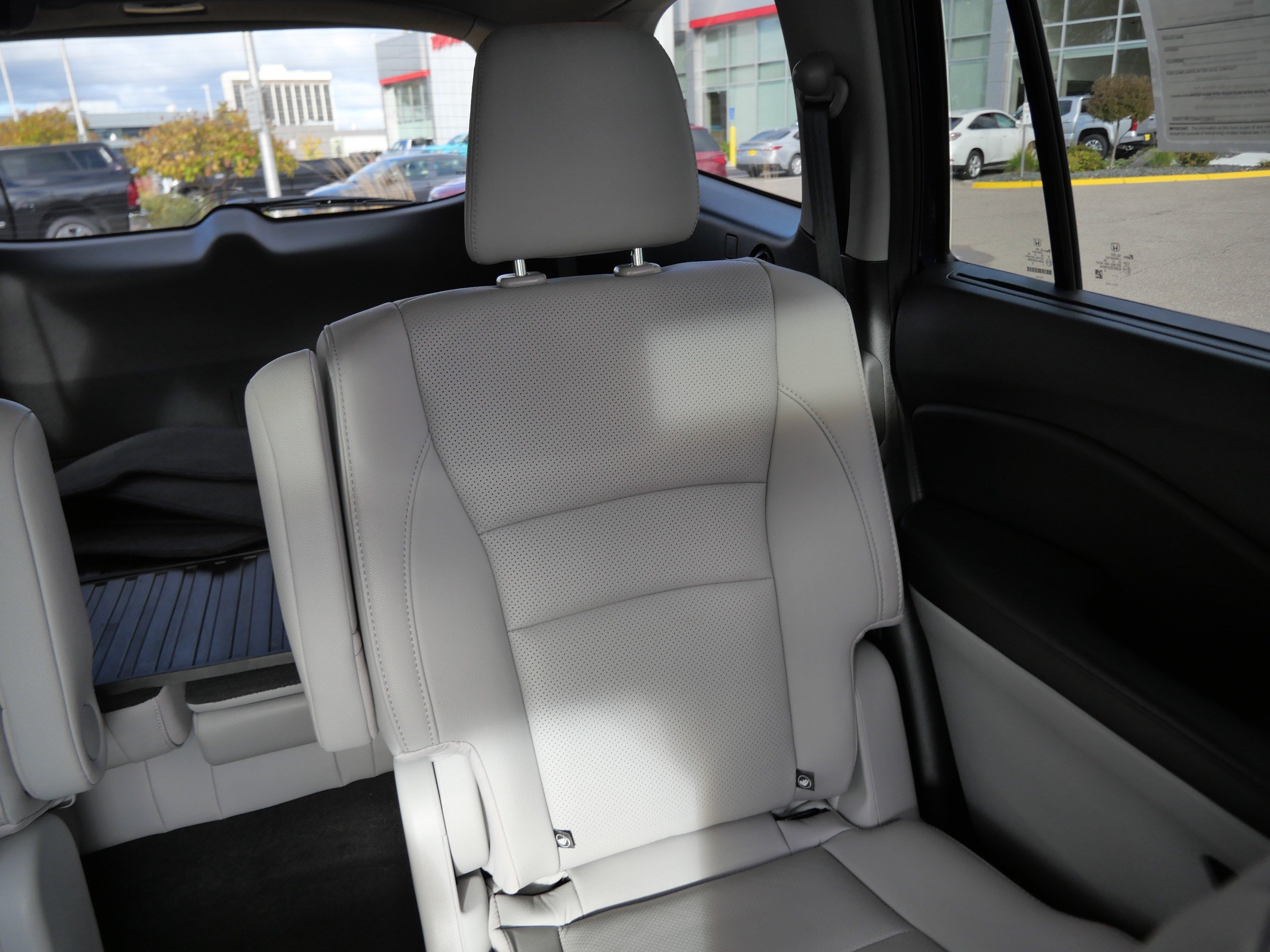 Used 2020 Honda Pilot Elite image 14