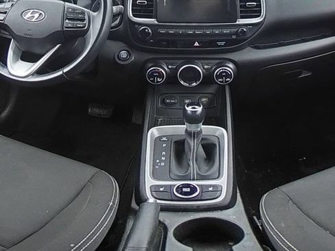 Used 2020 Hyundai Venue SEL w/ Convenience + Premium Package FWD image 19