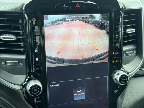 New 2026 RAM 1500 4x4 Crew Cab image 26