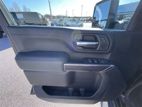 Used 2022 Chevrolet Silverado 2500 LTZ image 23
