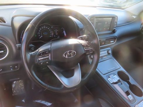 Used 2020 Hyundai Kona Limited image 15