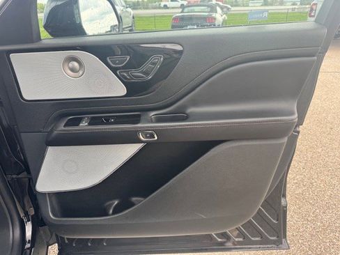 Used 2023 Lincoln Aviator Reserve w/ Equipment Group 201A AWD/4WD image 45