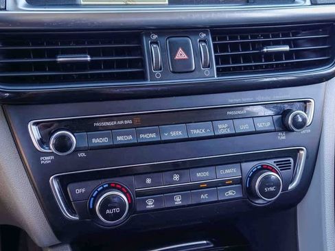 Used 2016 Kia Optima EX w/ Premium Package image 21