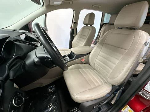 Used 2017 Ford Escape Titanium AWD/4WD image 17