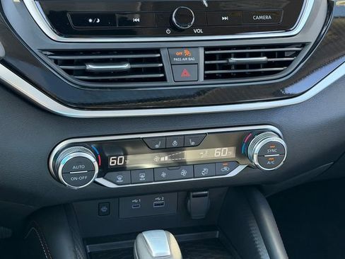 New 2026 Nissan Altima 2.5 SR FWD image 18