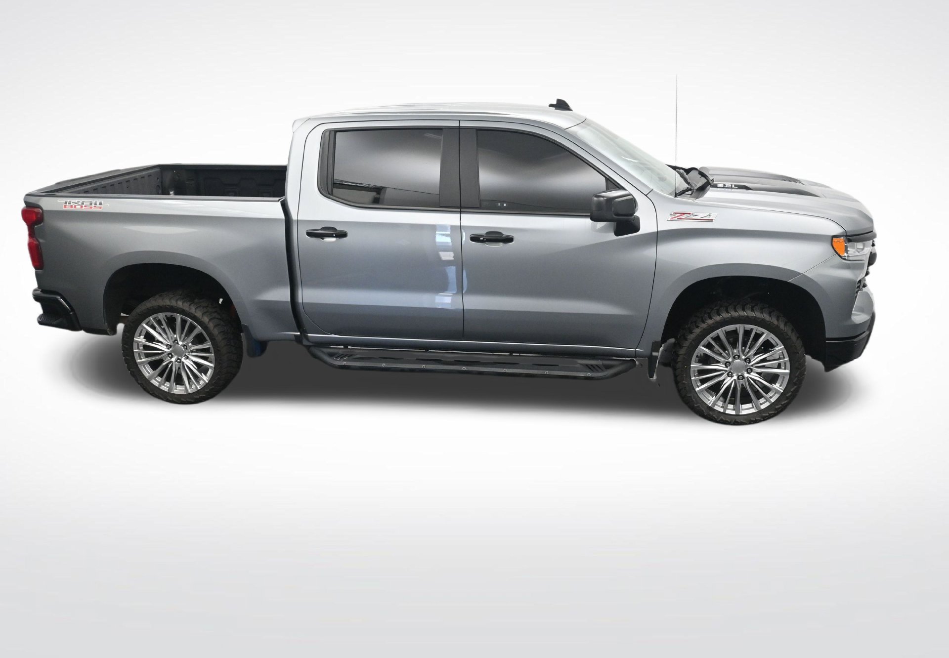 Used 2025 Chevrolet Silverado 1500 LT Trail Boss w/ Convenience Package II AWD/4WD image 23