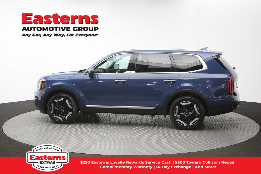 Used 2025 Kia Telluride S FWD image 64